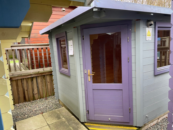 London cabin 28mm ex display Stevenage 2.6mtr x 2.6mtr London cabin 28mm ex display Stevenage 2.6mtr x 2.6mtr